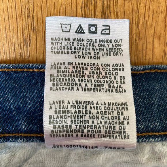 WRANGLER • 42 x 30 Regular Fit Premium Quality Blue Jeans - Picture 16 of 16